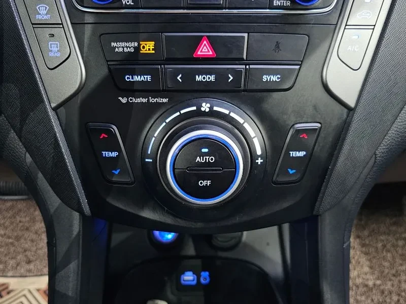 Hyundai Santa fe 2.0 4WD PREMIUM, снимка 17 - Автомобили и джипове - 56354133