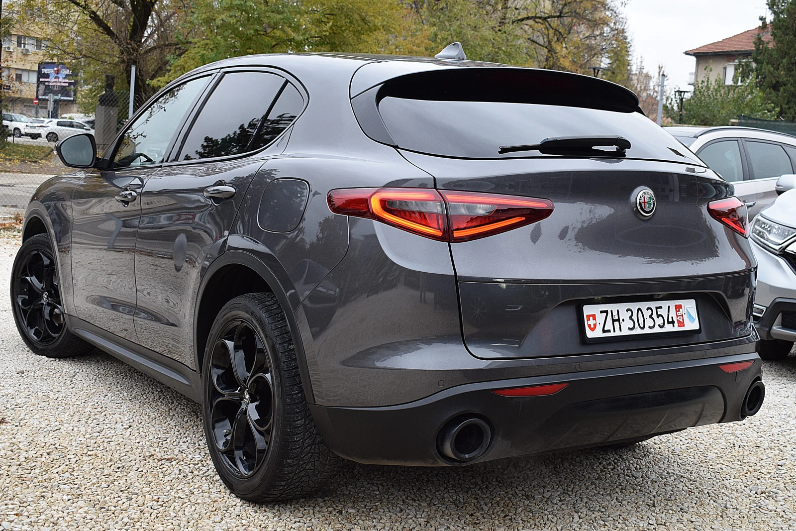 Alfa Romeo Stelvio 2.0ШВЕЙЦАРИЯ-ПЕЧКА/ДИСТРОНИК/КОЖА/НАВИ/КСЕНОН/LUX - изображение 7