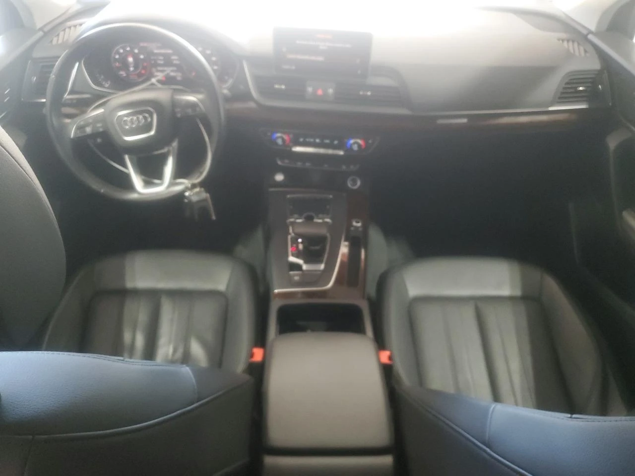 Audi Q5 Premium Plus / 2.0 TFSI / Quattro / Кожа / Панорам - изображение 8