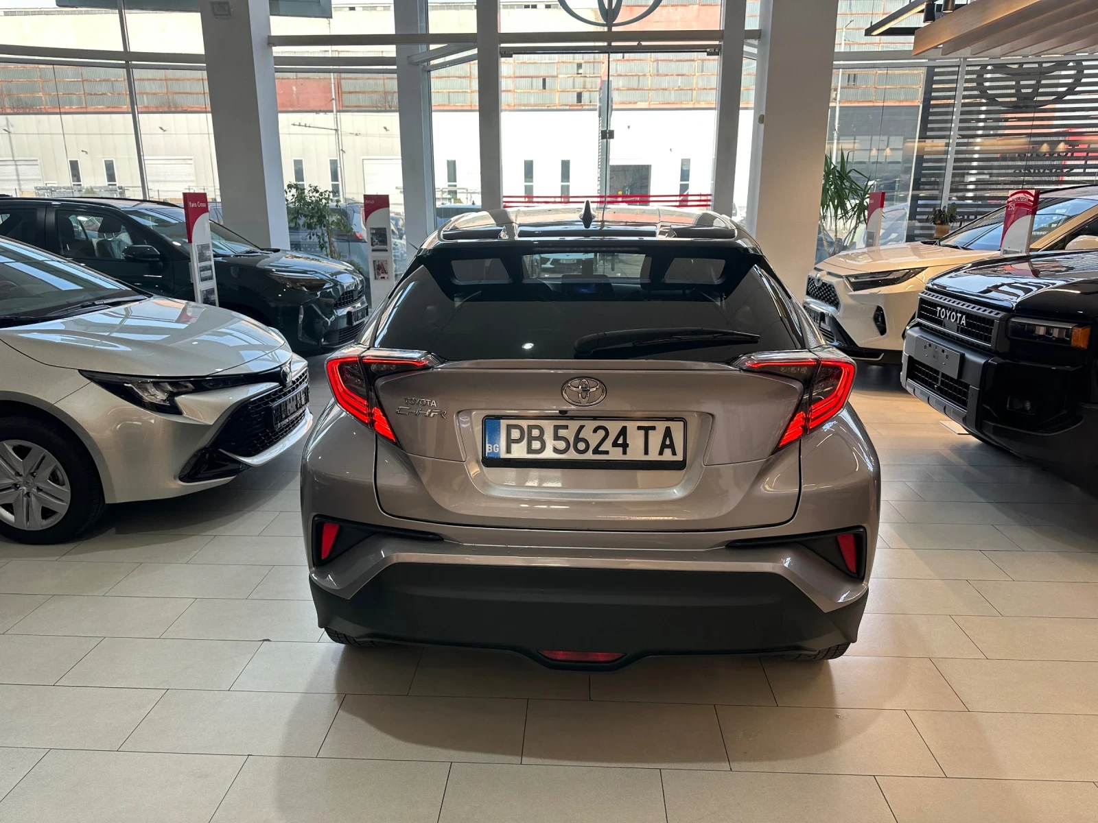 Toyota C-HR Classy - изображение 4