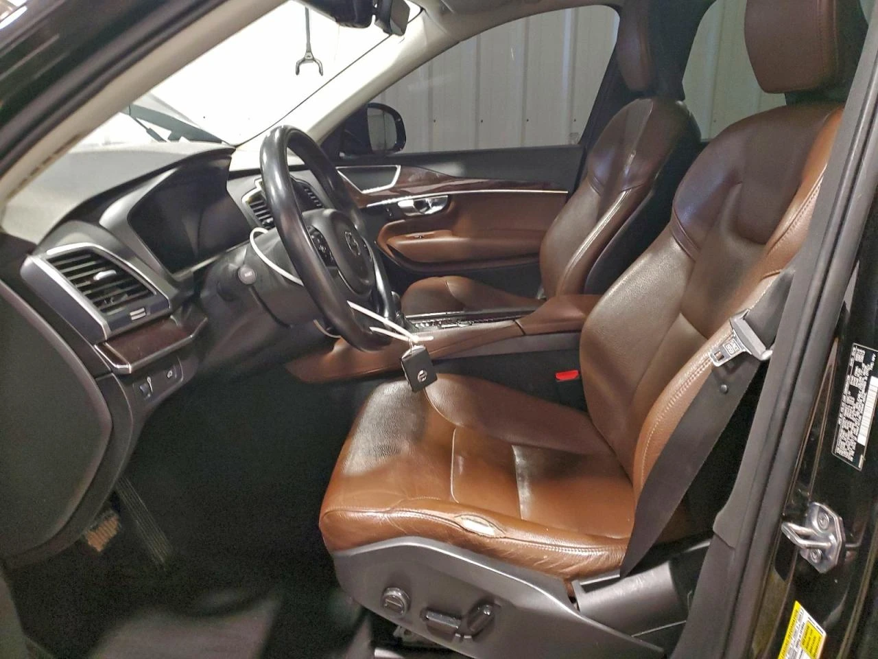 Volvo Xc90 * T6* MOMENTUM*  - изображение 8