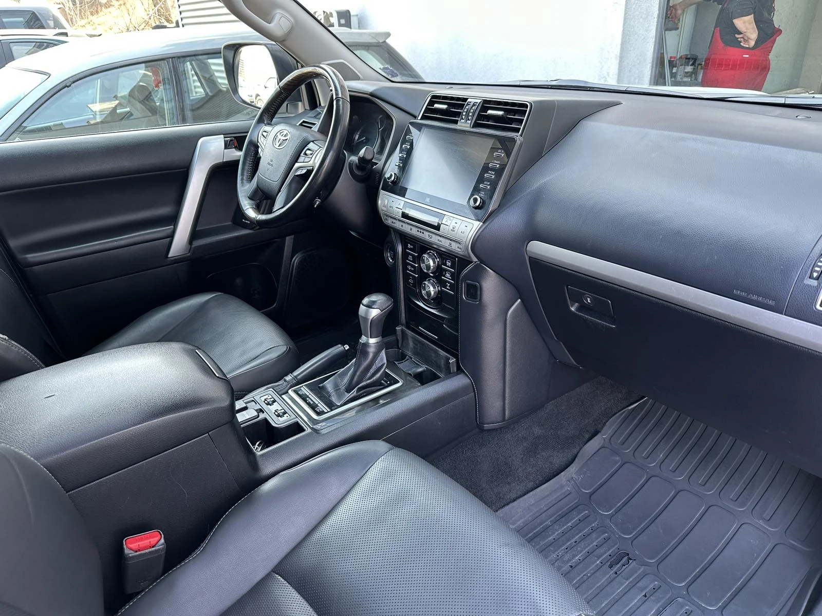 Toyota Land cruiser 2.8 Luxury Premium Black Edition | Mobile.bg � ����������� 11