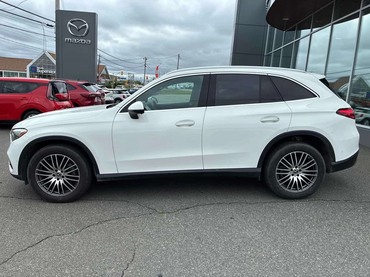 Mercedes-Benz GLC 300 4MATIC/360/ПАНОРАМА/ПОДГРЕВИ, снимка 3 - Автомобили и джипове - 55073372