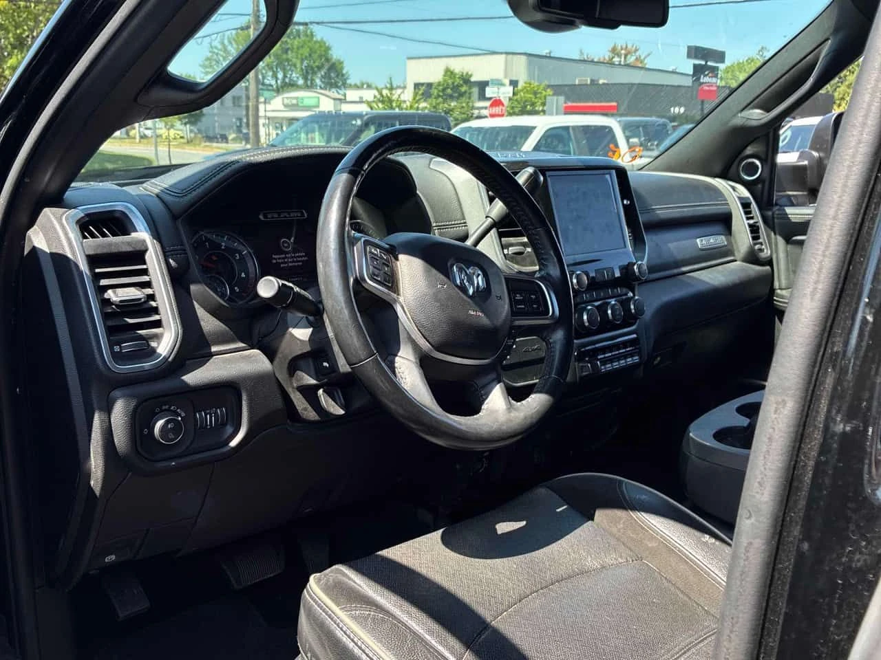 Dodge RAM 2500  Laramie 6.7d / ВЪЗДУШНО / ОБДУХВАНЕ / 360 КАМЕРИ , снимка 5 - Автомобили и джипове - 55376268
