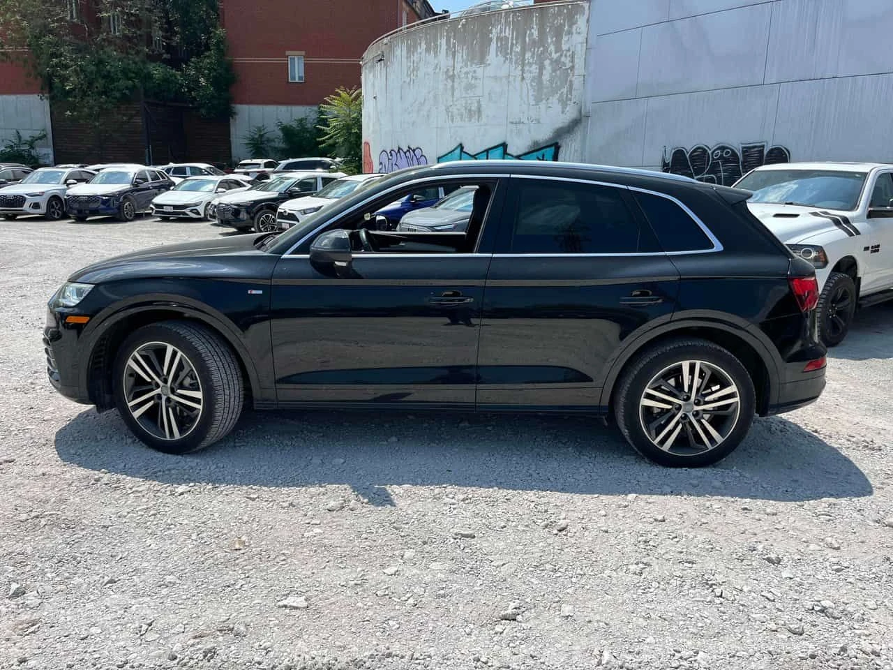 Audi Q5 * Progressiv * CARFAX * ОПЦИЯ ЗА ФИНАНСИРАНЕ , снимка 2 - Автомобили и джипове - 55408026
