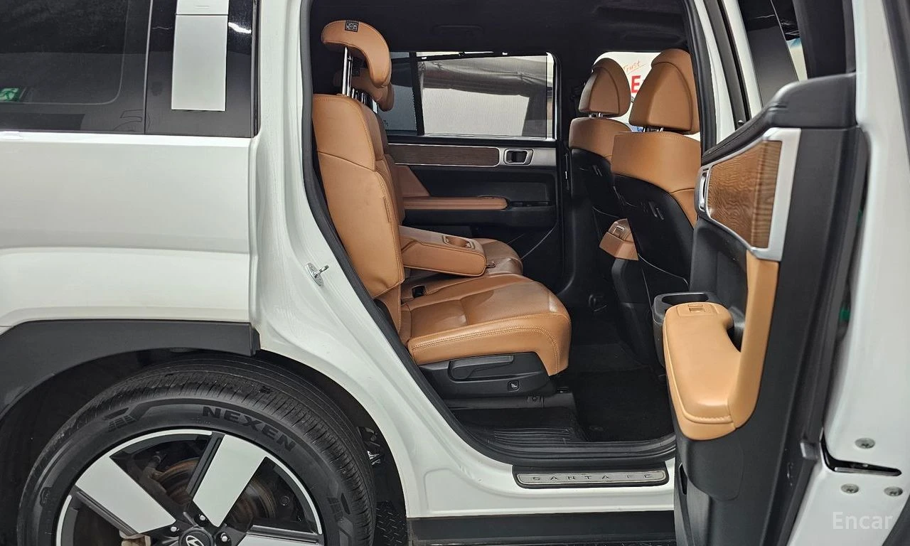 Hyundai Santa fe 2.5T* PRESTIGE* ПОДГРЕВ* ОБДУХВАНЕ* LANE* ASSIST* , снимка 14 - Автомобили и джипове - 55531576