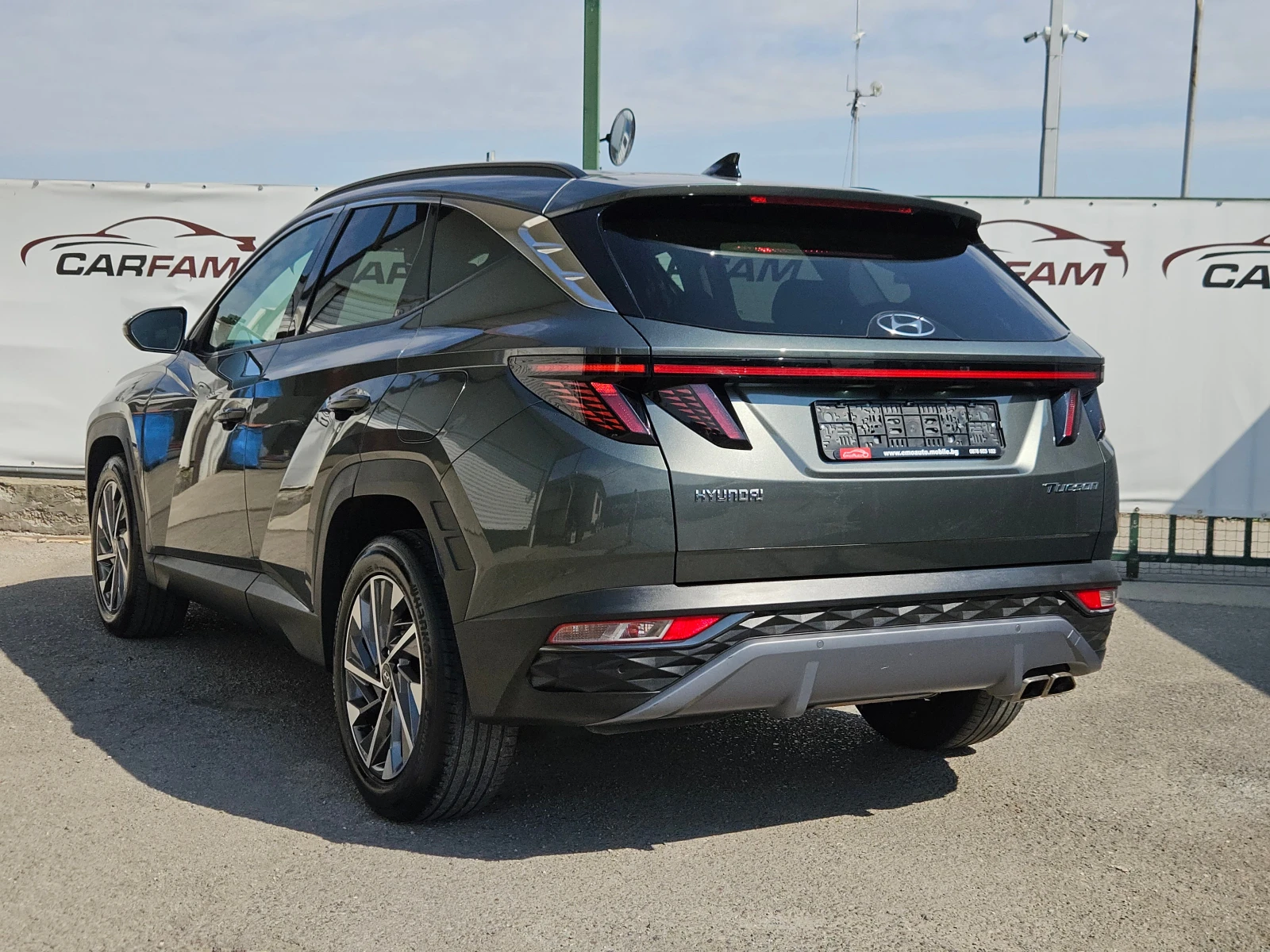 Hyundai Tucson 1.6CRDi/STYLE/6ск/Distronic/CARPLAY/Camera/KeyLess, снимка 5 - Автомобили и джипове - 55664435