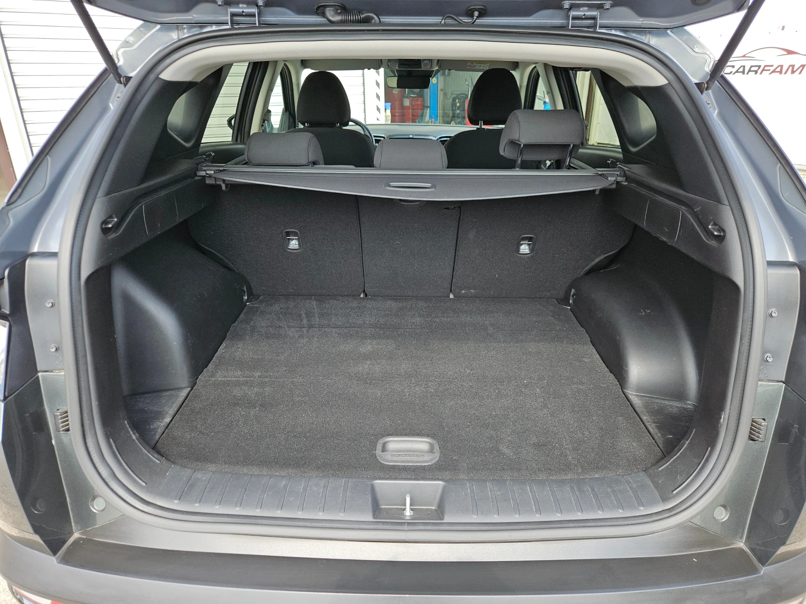 Hyundai Tucson 1.6CRDi/STYLE/6ск/Distronic/CARPLAY/Camera/KeyLess, снимка 4 - Автомобили и джипове - 55664435