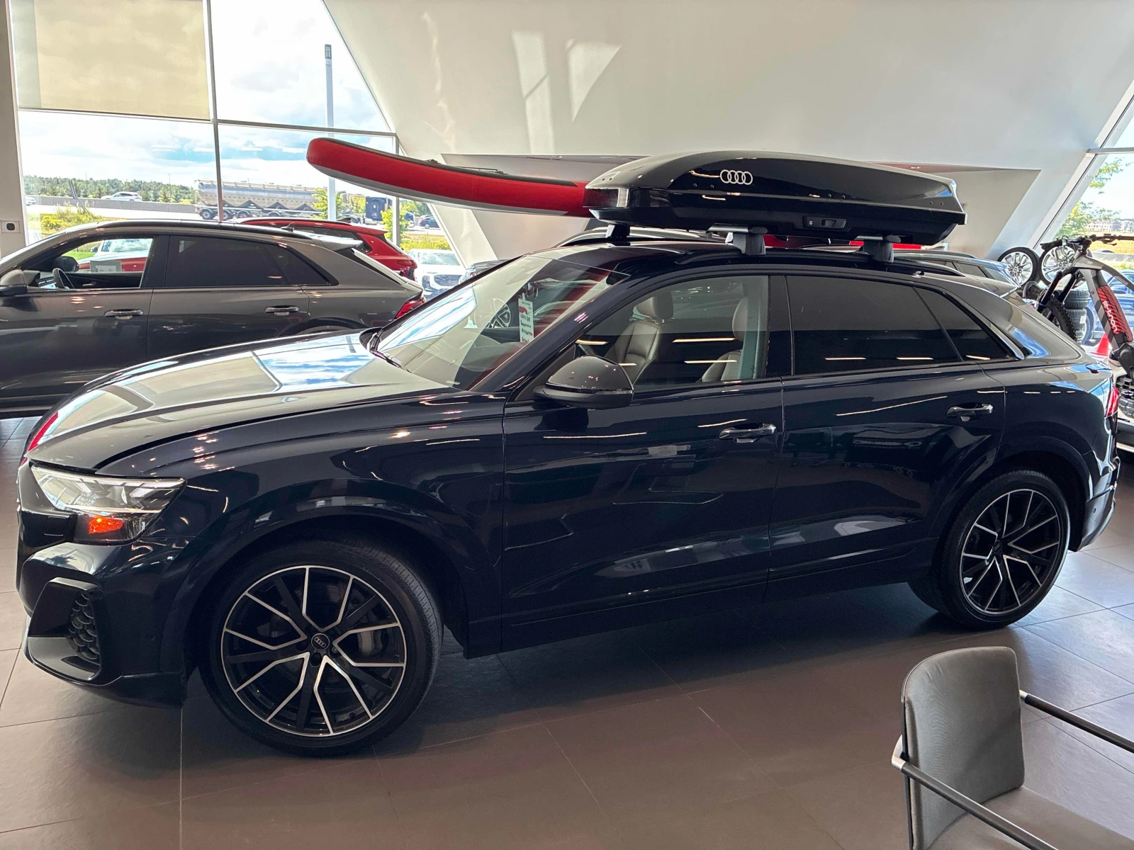 Audi Q8 * Progressiv * CARFAX * ОПЦИЯ ЗА ФИНАНСИРАНЕ , снимка 17 - Автомобили и джипове - 55850017