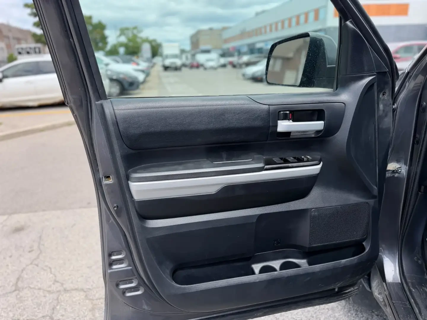 Toyota Tundra 5.7* V8* �������* ������* ������* ���������*  | Mobile.bg � ����������� 7