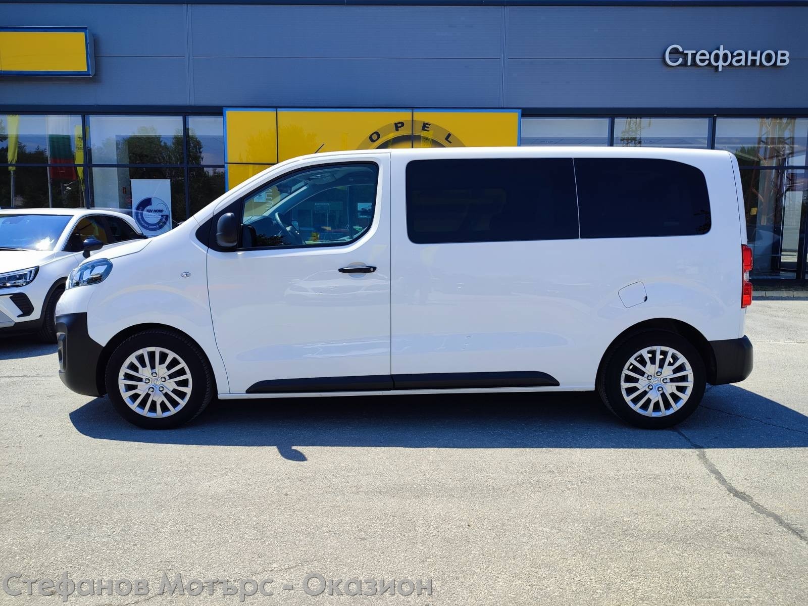 Opel Vivaro 7+ 1 M 1.5 Diesel (120HP) MT6 - изображение 4