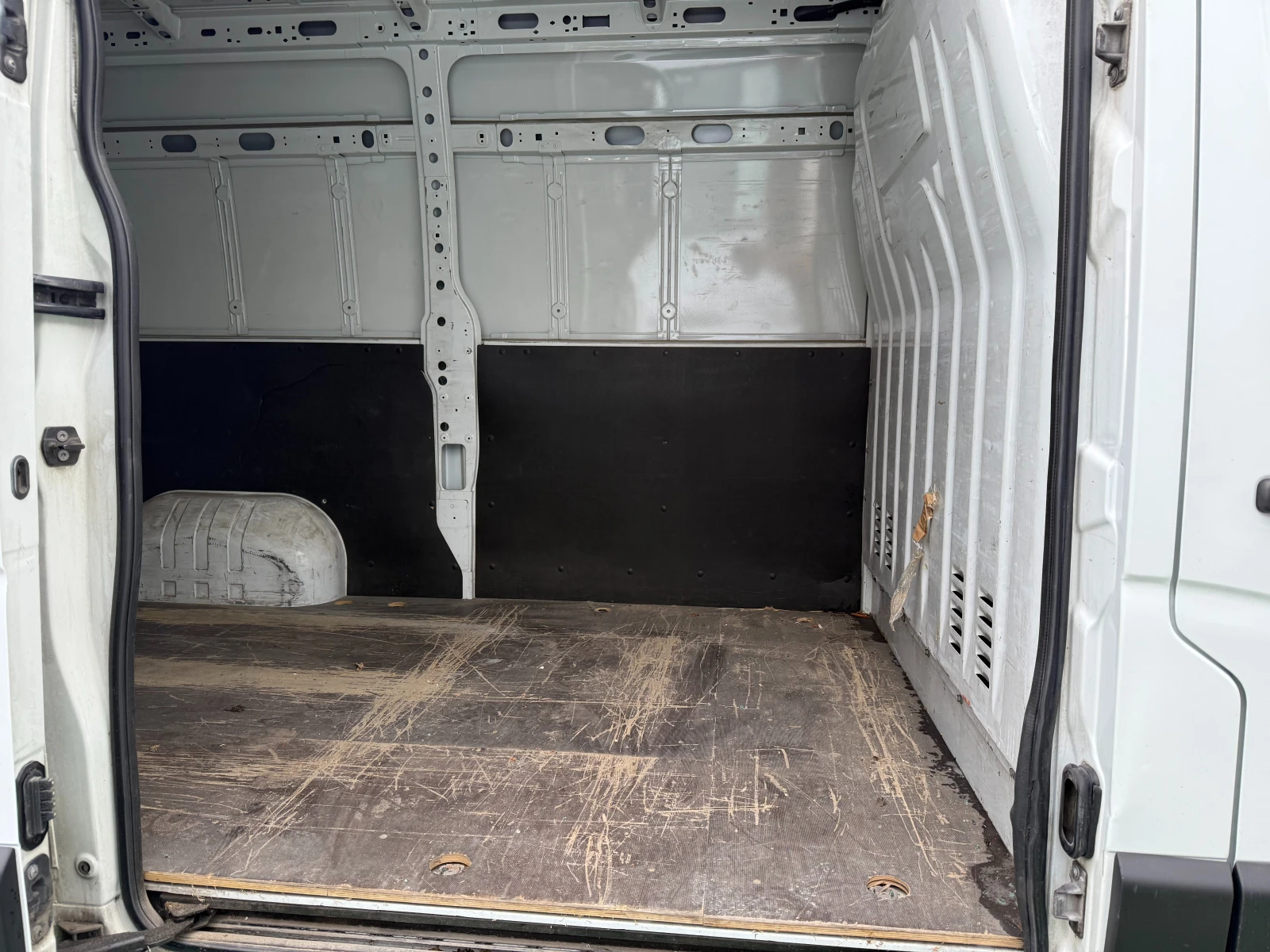 Opel Movano 2.3 TDCI - изображение 7
