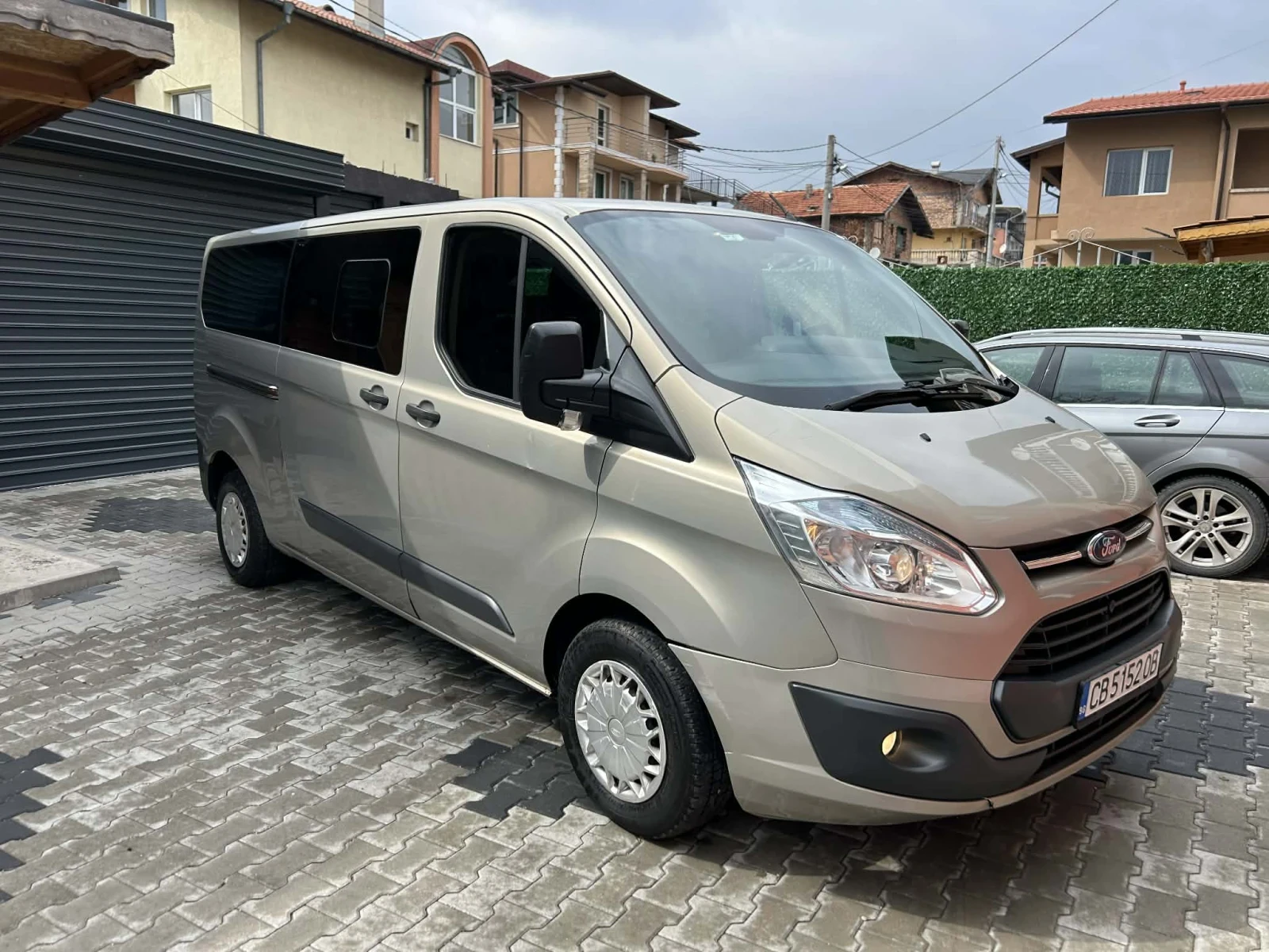 Ford Transit Custom, снимка 2 - Бусове и автобуси - 53965764