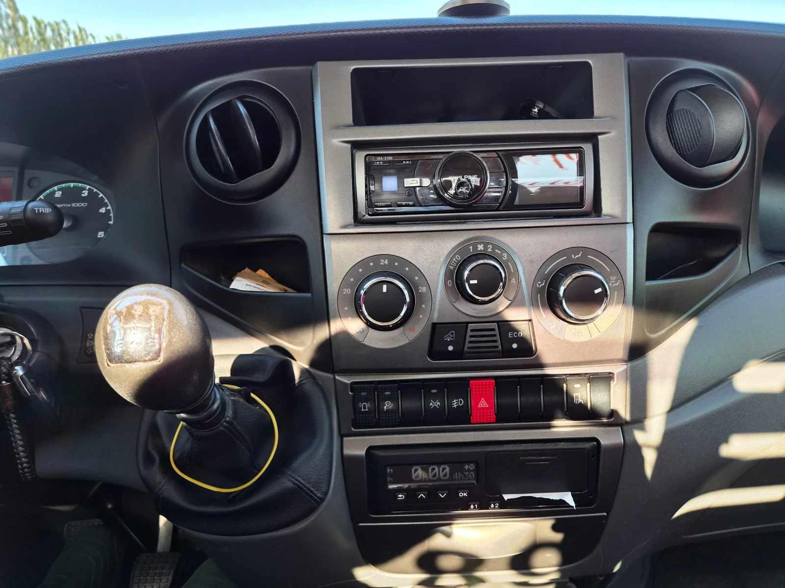 Iveco 35c15 SMART 2 , снимка 11 - Бусове и автобуси - 54580188