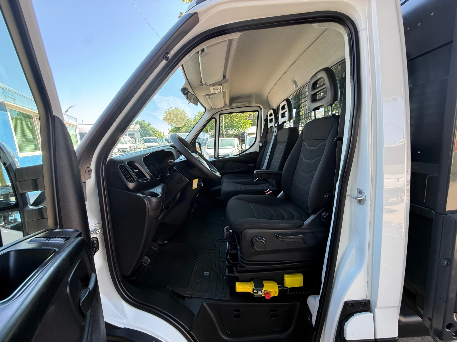 Iveco Daily 35S13 САМОСВАЛ SCATTOLINI КЛИМА , снимка 13 - Бусове и автобуси - 54916078