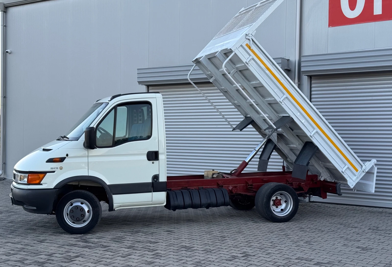 Iveco 35c11 2.3hpi 110ps, N1, самосвал, "B"кат., 3500к, снимка 17 - Бусове и автобуси - 55236684