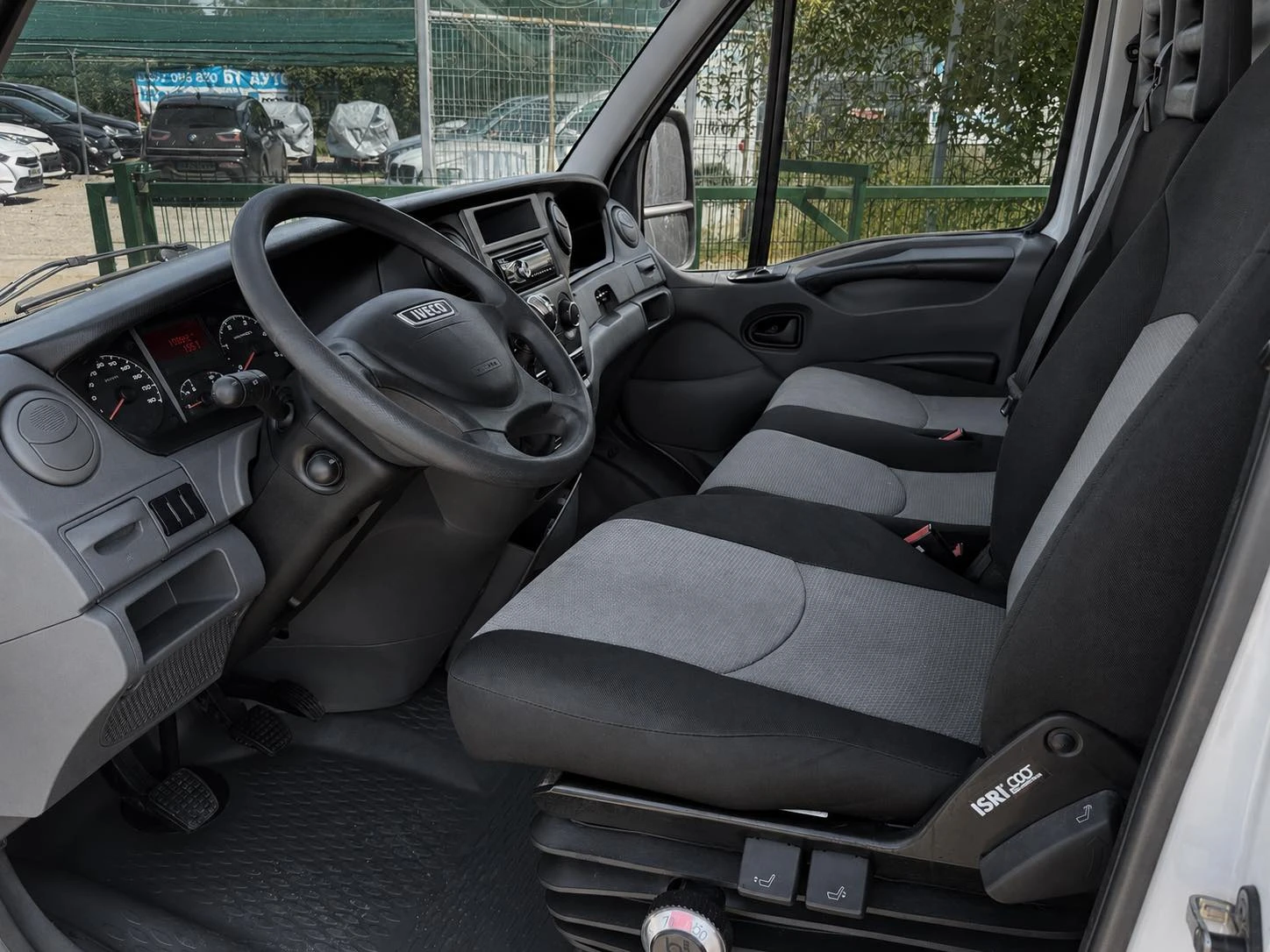 Iveco 35s15 DAILY 100% РЕАЛЕН ПРОБЕГ, снимка 7 - Бусове и автобуси - 55557327