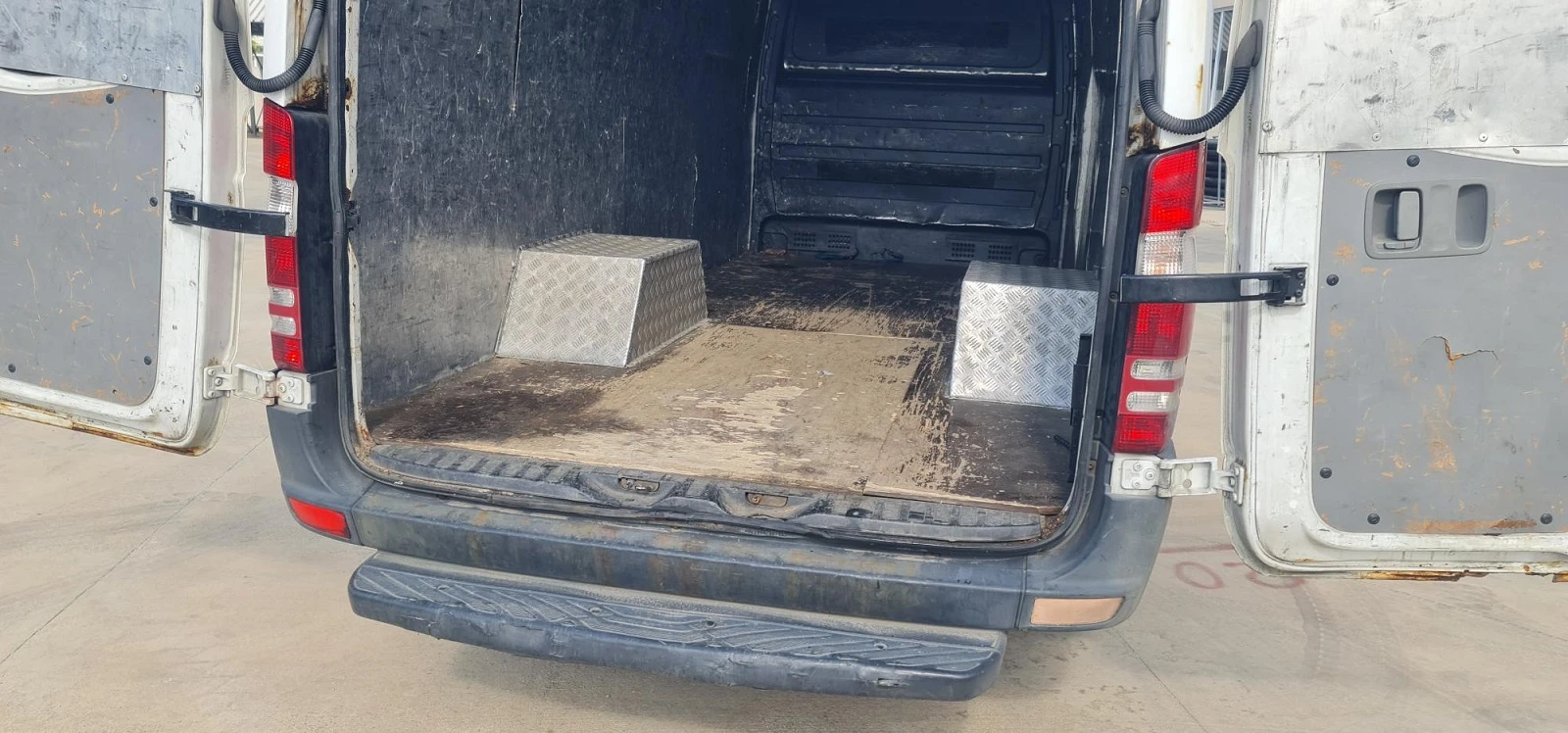 Mercedes-Benz Sprinter 515 cdi ДВОЙНА ГУМА, снимка 7 - Бусове и автобуси - 56273461