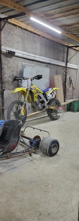  Suzuki Rmz