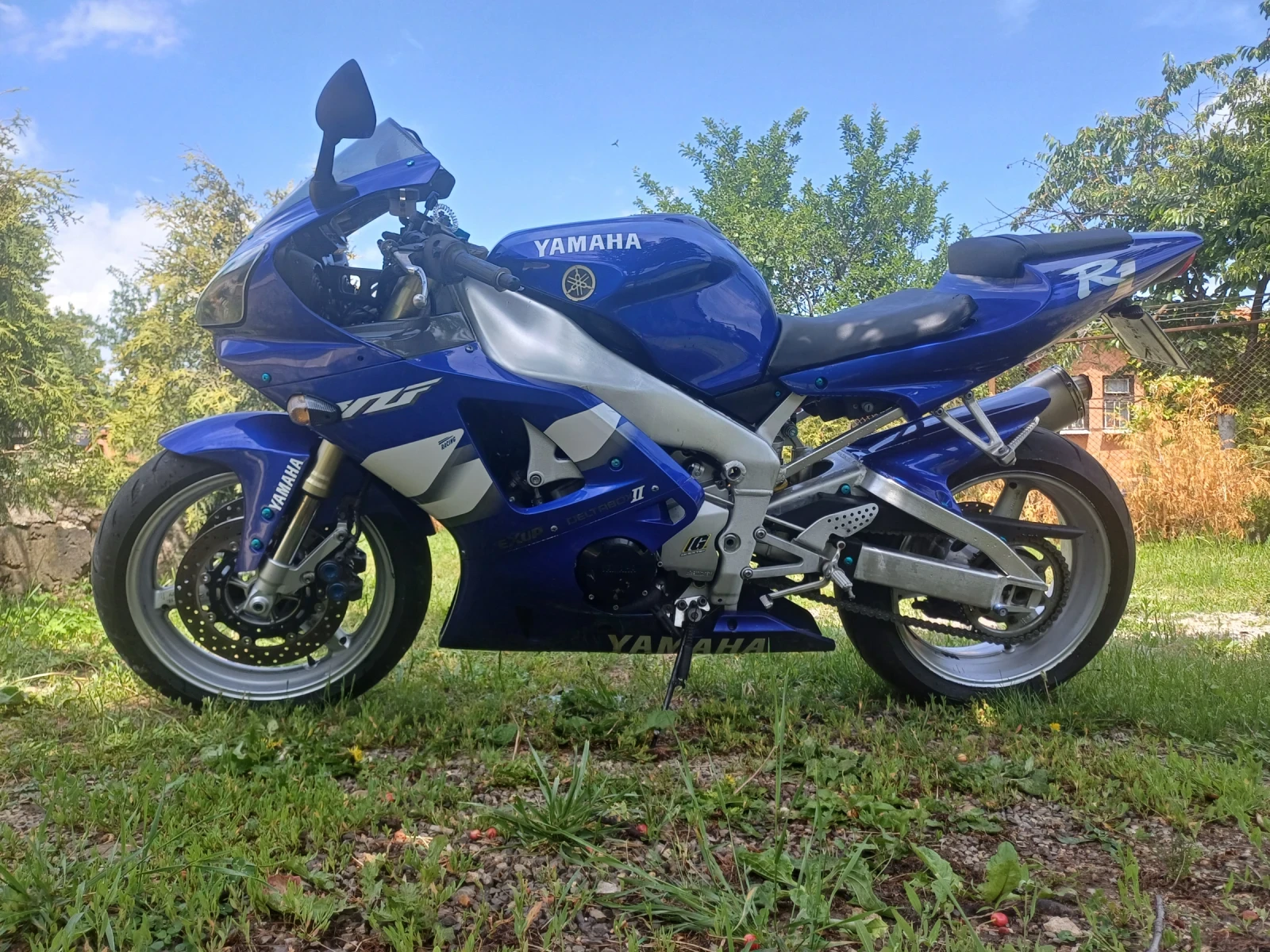 Yamaha YZF-R1  - изображение 2