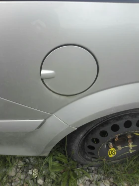 капачка резервоар външна опел астра Н кабрио