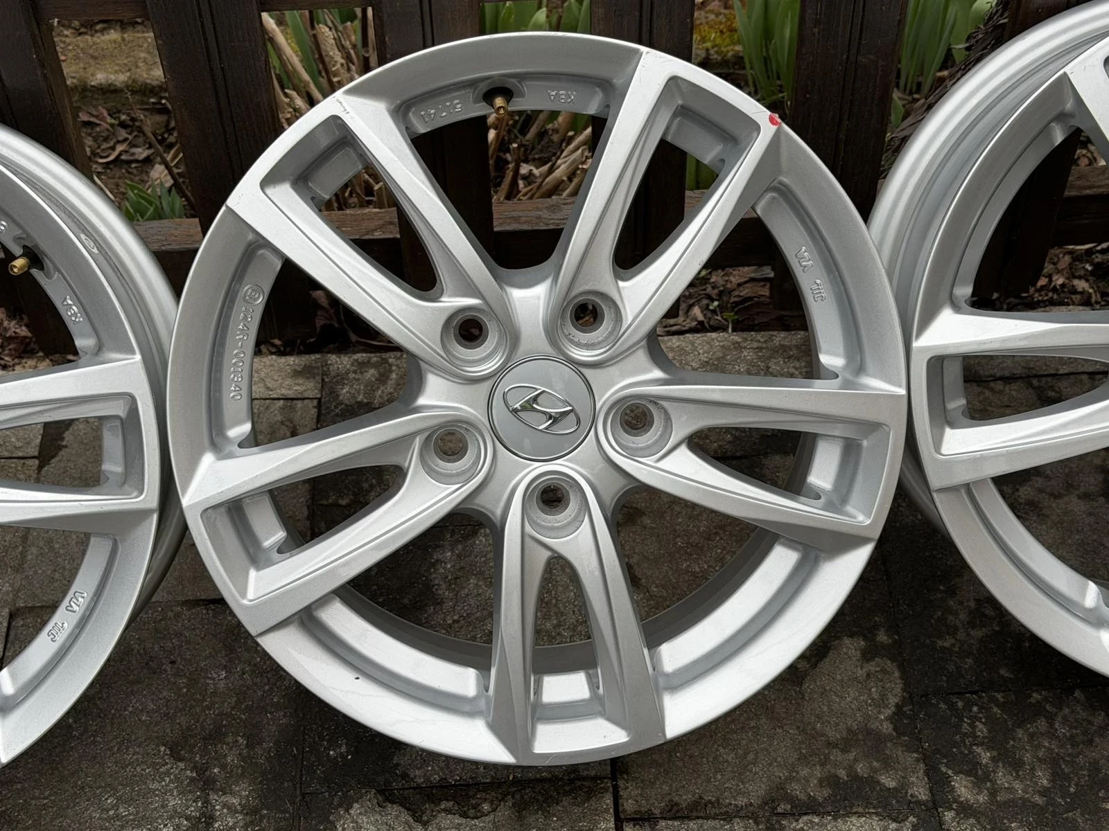 Джанти за Hyundai, снимка 4 - Гуми и джанти - 53953806