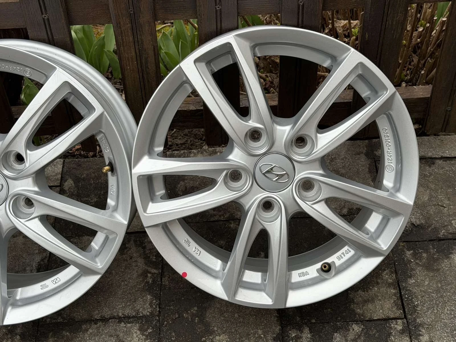 Джанти за Hyundai, снимка 3 - Гуми и джанти - 53953806