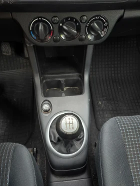 Suzuki Swift 1.3i, снимка 11