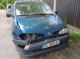 Renault Scenic, снимка 1 - Автомобили и джипове - 46008818