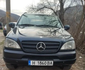     Mercedes-Benz 230