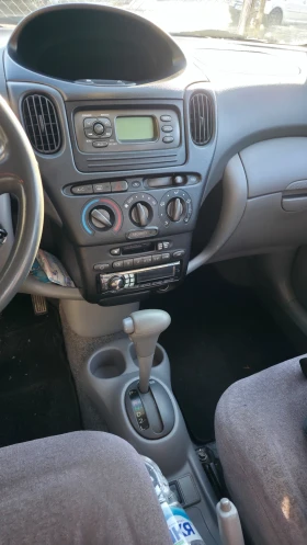 Toyota Yaris verso Automatic 1.3 vvti, снимка 7