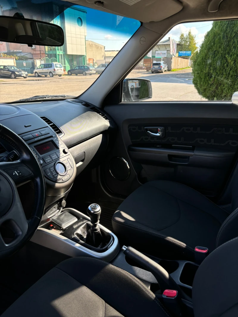 Kia Soul, снимка 9 - Автомобили и джипове - 47559726