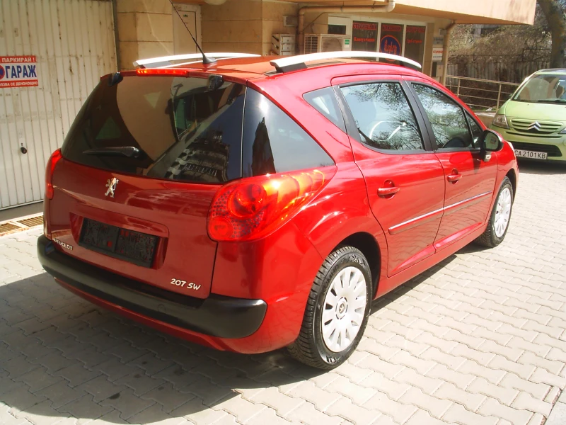 Peugeot 207 1.4 16V Exclusive, снимка 4 - Автомобили и джипове - 49596312