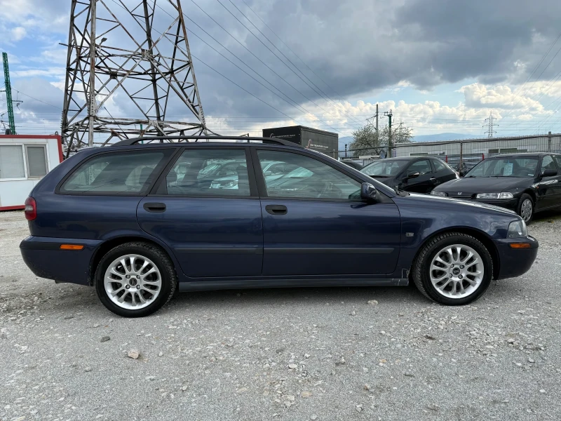 Volvo V40 1.9D 116 к.с., снимка 10 - Автомобили и джипове - 49764470