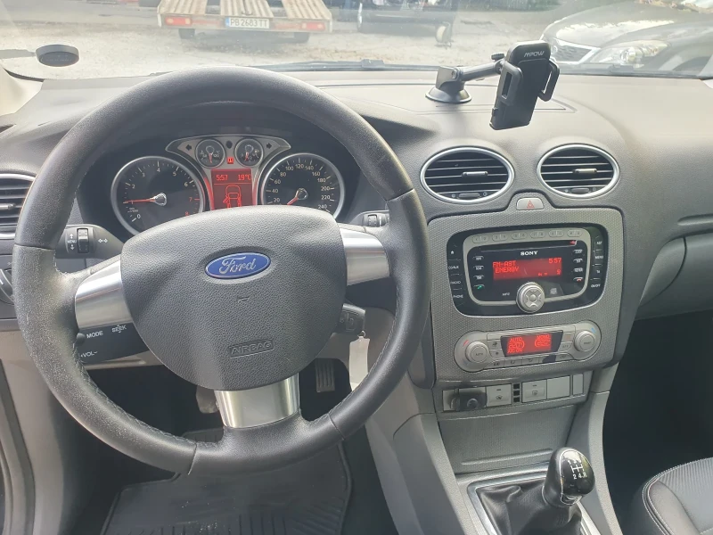 Ford Focus 1.8  FULL KOJA  PODGREV TITANIUM NOVA NOVA, снимка 11 - Автомобили и джипове - 52004636