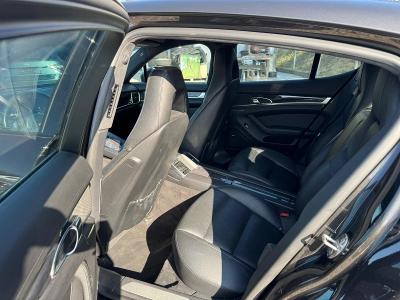 Porsche Panamera 4S /ВСИЧКО ПЛАТЕНО, снимка 10 - Автомобили и джипове - 52145973