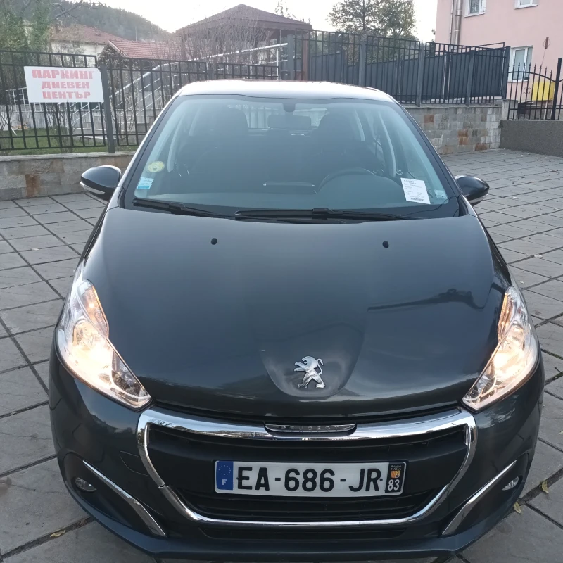Peugeot 208 1.6 Euro 6, снимка 2 - Автомобили и джипове - 52248470