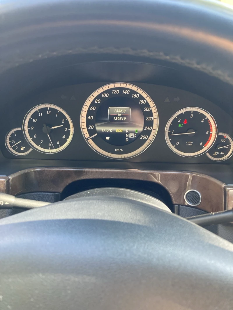 Mercedes-Benz E 200 CDI, снимка 6 - Автомобили и джипове - 52311970
