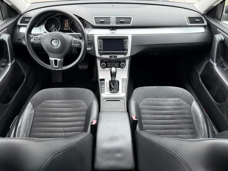 VW Passat 2.0 TDI DSG / HIGHLINE / NAVI / KOJA / PARKTRONIC , снимка 8 - Автомобили и джипове - 52859185
