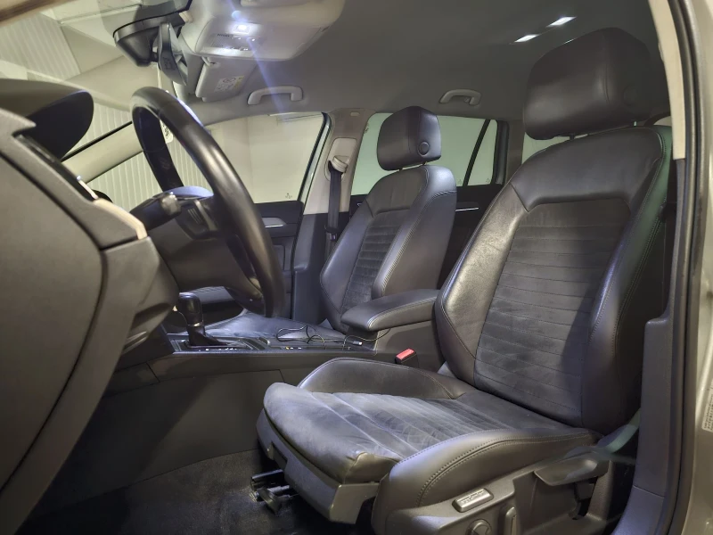 VW Passat 2.0tdi, DSG, DIGITAL, LED, снимка 10 - Автомобили и джипове - 52966432