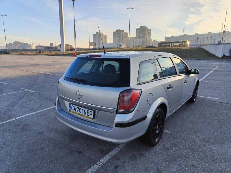 Opel Astra Astra H, снимка 3 - Автомобили и джипове - 53105489