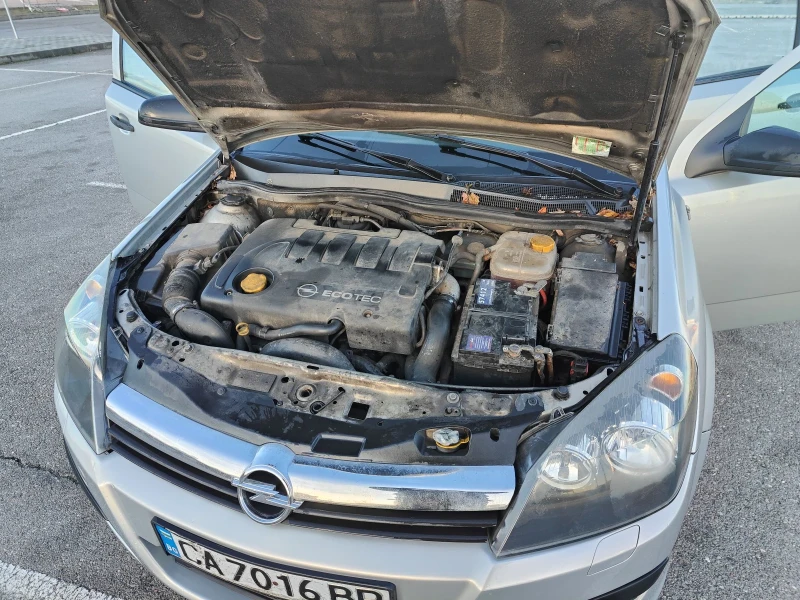 Opel Astra Astra H, снимка 12 - Автомобили и джипове - 53105489