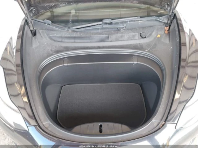 Tesla Model 3 LONG RANGE - изображение 9