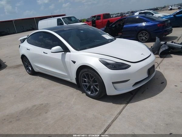 Tesla Model 3 REAR-WHEEL DRIVE, снимка 10 - Автомобили и джипове - 56199085
