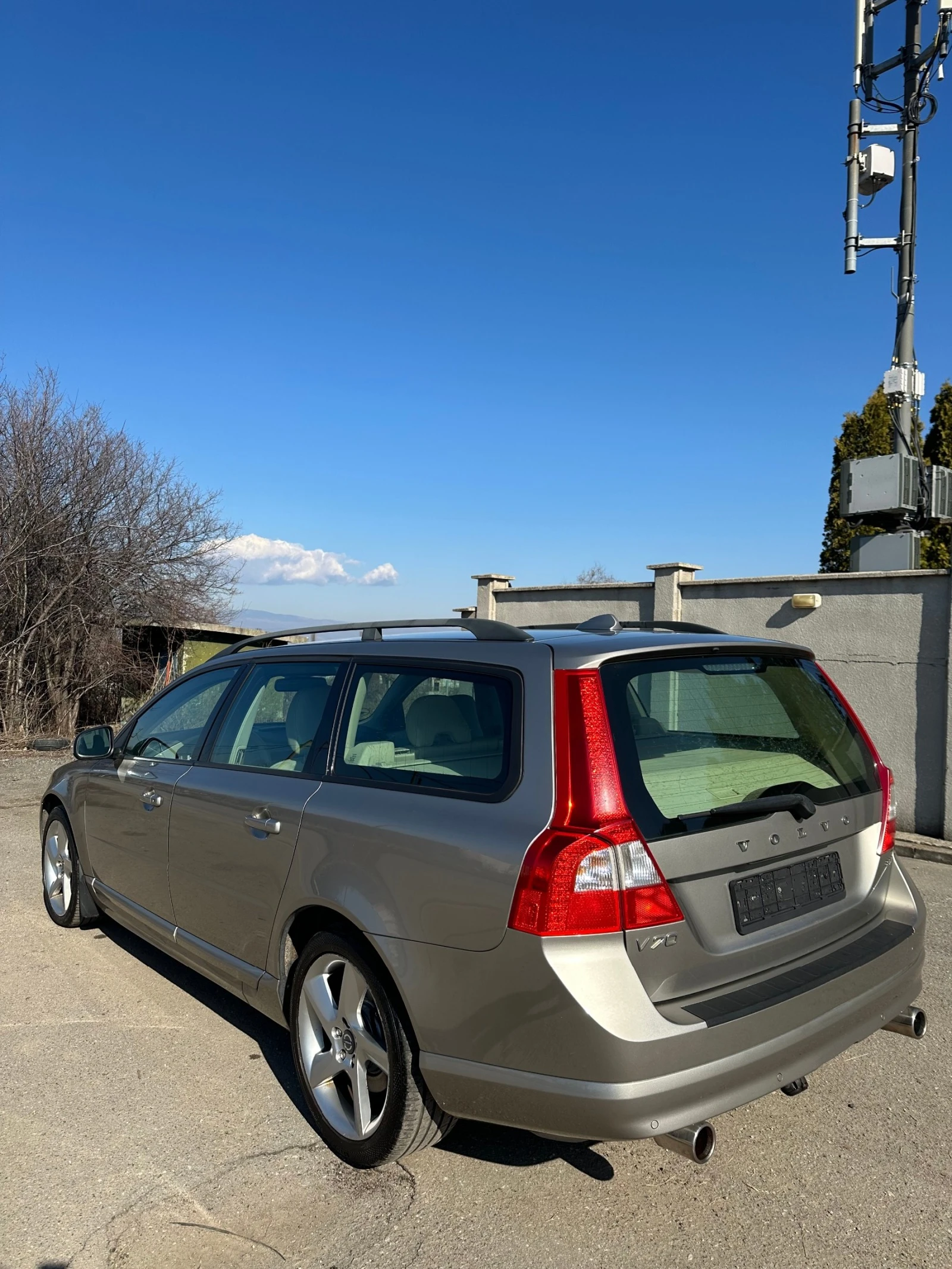 Volvo V70 2.5T - изображение 7