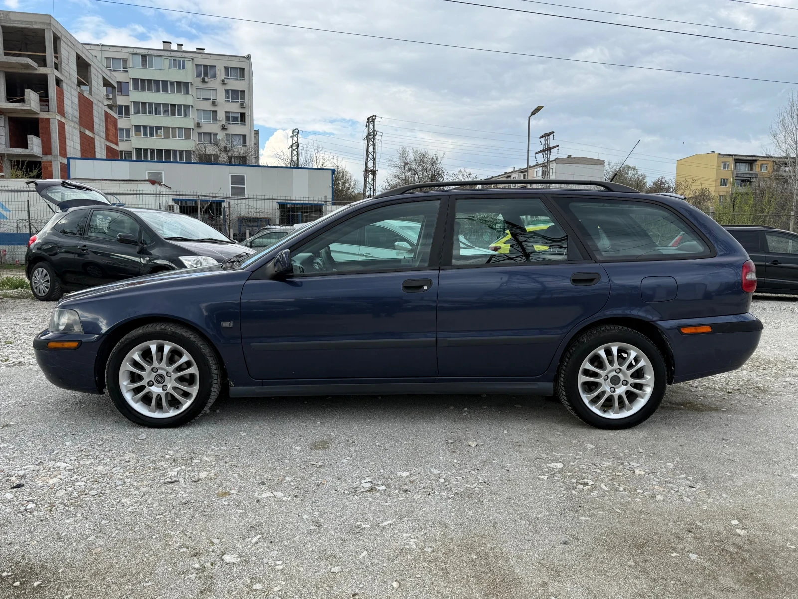 Volvo V40 1.9D 116 к.с. - изображение 9