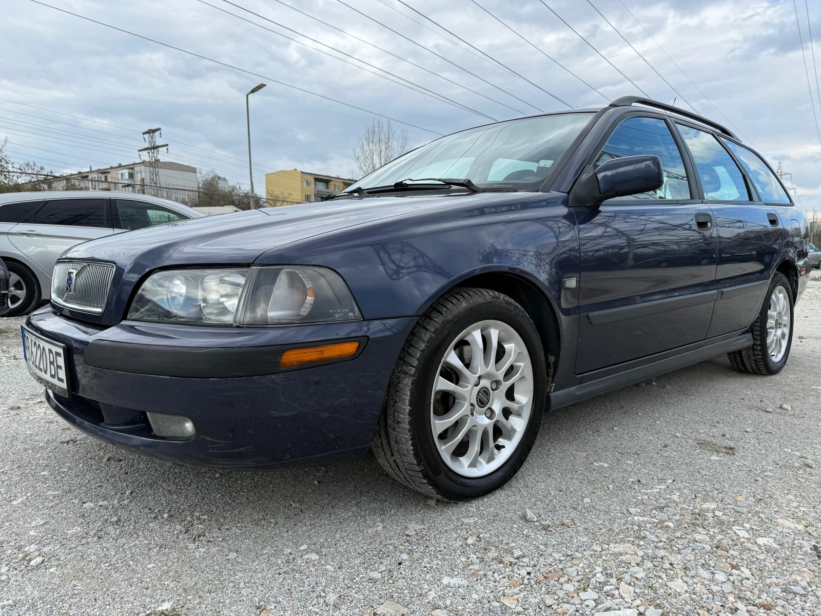 Volvo V40 1.9D 116 к.с. - изображение 2