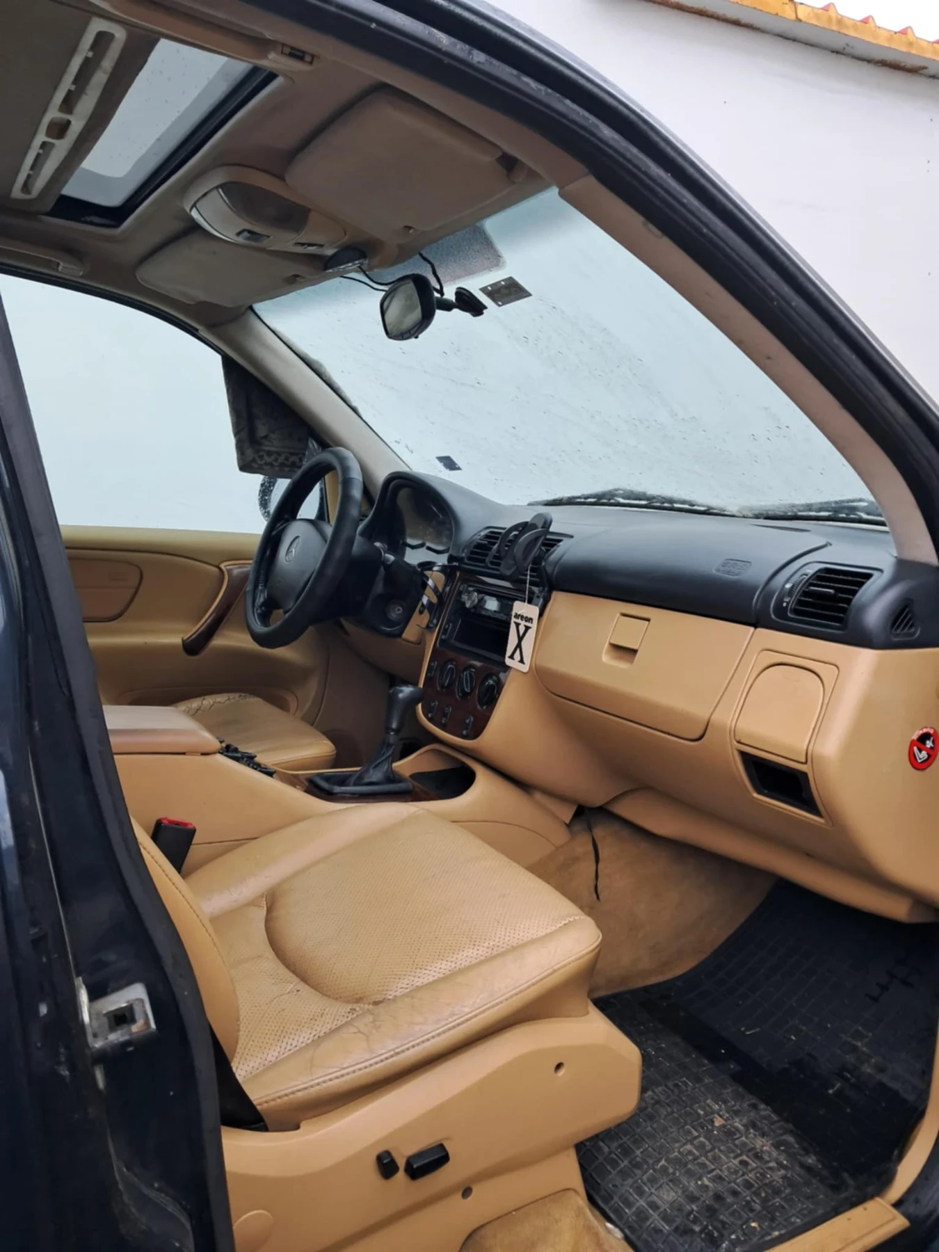 Mercedes-Benz 230  - изображение 6
