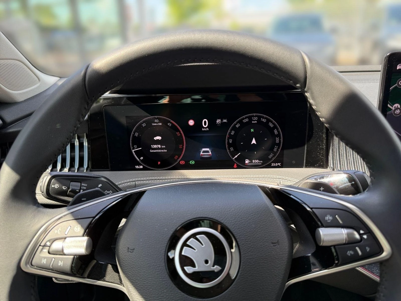 Skoda Superb 2.0 TDI 4x4 DSG SELECTION MATRIX ACC 360-CAMERA - изображение 9