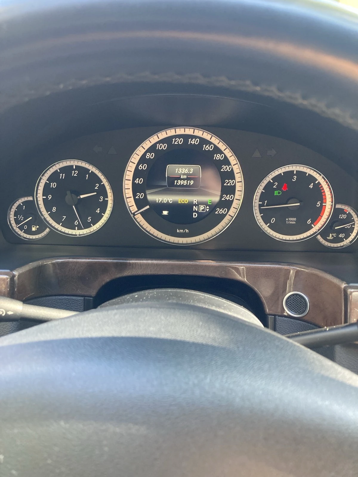 Mercedes-Benz E 200 CDI - изображение 6